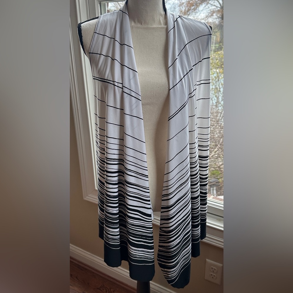 Chicos’s Black White Striped Open Front Waterfall Vest, Size 2